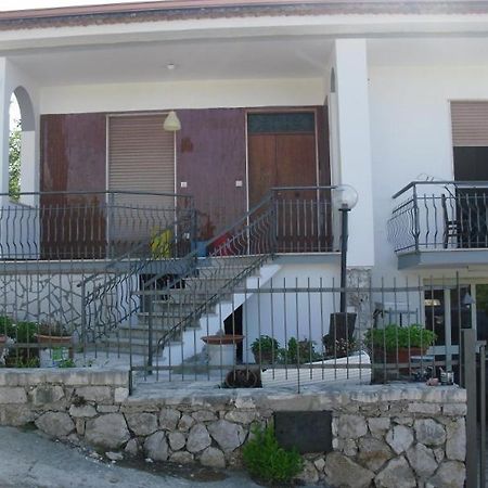 Guesthouseminturnoit Lucia Sparagna Bagian luar foto
