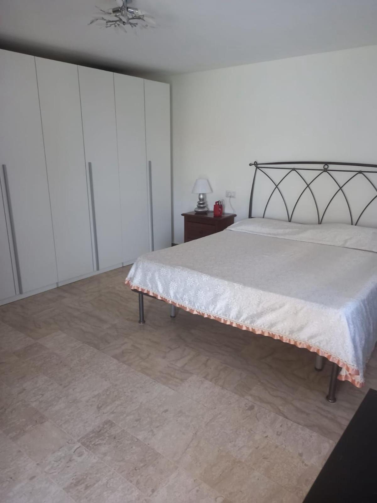 Guesthouseminturnoit Lucia Sparagna Bagian luar foto